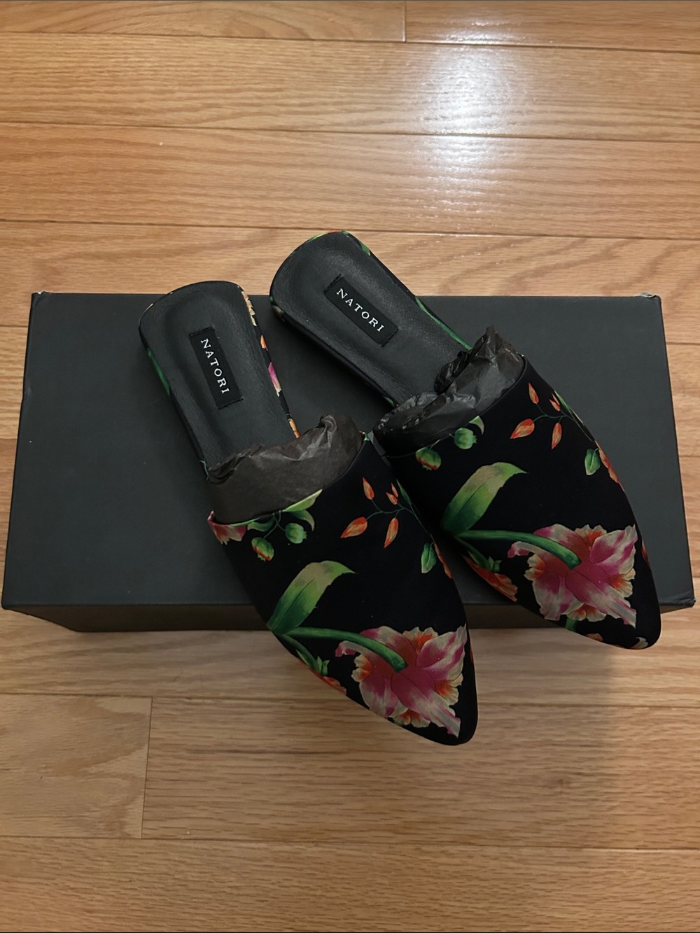 Natori Black Floral Pointed Slip-On Miles